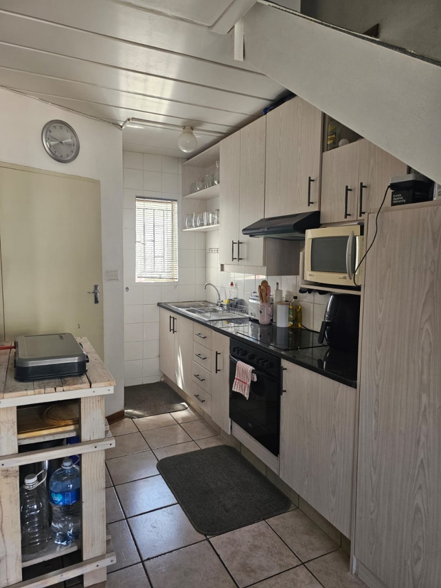 To Let 3 Bedroom Property for Rent in Kannoniers Park North West